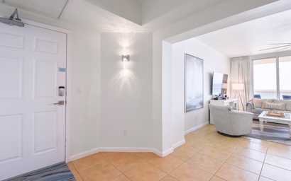 Silver Beach Towers E703 8