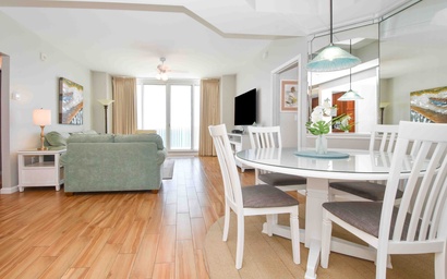 Silver Beach Towers W1102 6