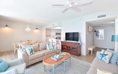 Silver Beach Towers W1403 2