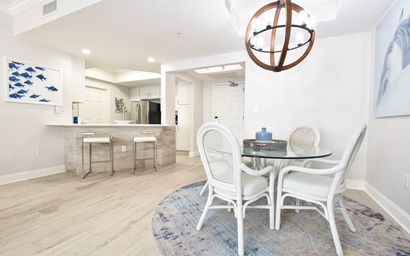 Silver Beach Towers W1005 7