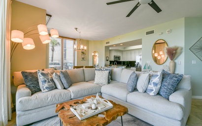 Silver Beach Towers W106 4