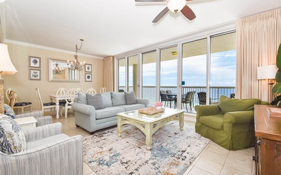 Silver Beach Towers W1604