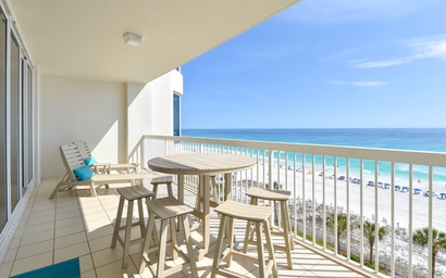 Silver Beach Towers E703 2