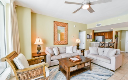 Silver Beach Towers W705 4