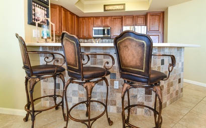 Silver Beach Towers W306 8