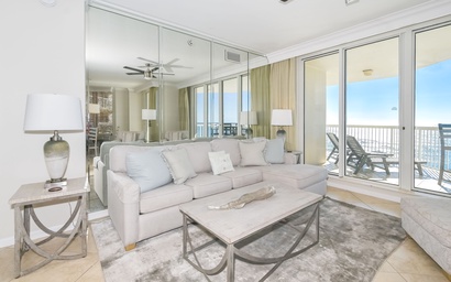 Silver Beach Towers E1406