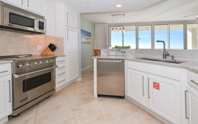Silver Beach Towers E1404 8