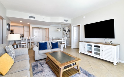 Silver Beach Towers E905 6