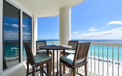 Silver Beach Towers W1004 5