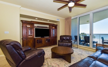 Silver Beach Towers W306 4