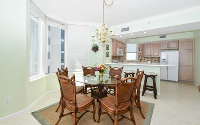 Silver Beach Towers E806 7