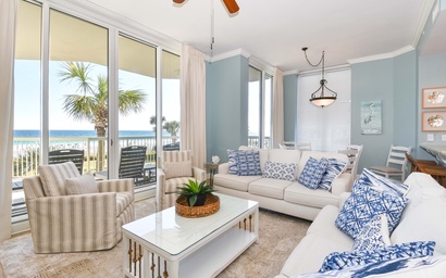 Silver Beach Towers W206 3