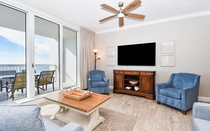 Silver Beach Towers W1204 4