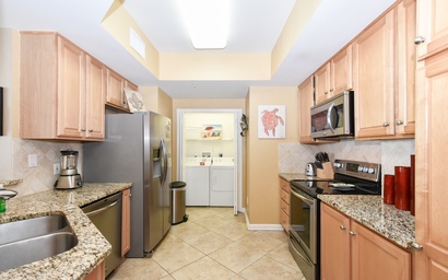 Silver Beach Towers E305 8