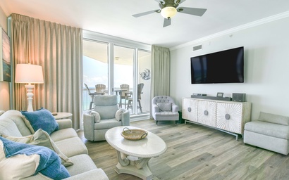 Silver Beach Towers W1201 3