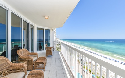 Silver Beach Towers W1005 2