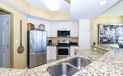 Silver Beach Towers E604 8