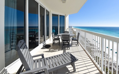 Silver Beach Towers E1405 2