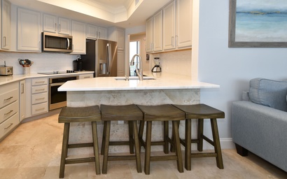 Silver Beach Towers W503 7