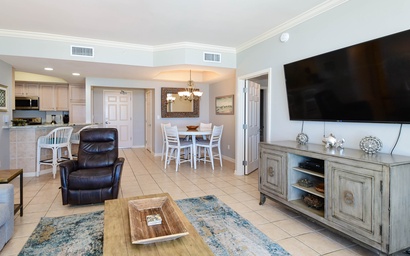 Silver Beach Towers E505 6