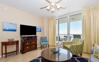 Silver Beach Towers E605 6