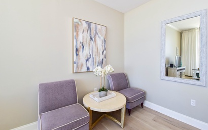 Silver Beach Towers W202 7