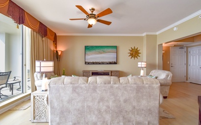 Silver Beach Towers E704 7