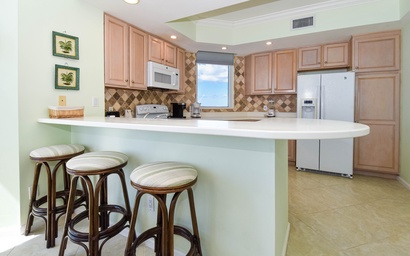 Silver Beach Towers E806 8