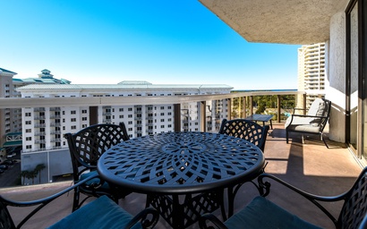 Surfside Resort 1010 2