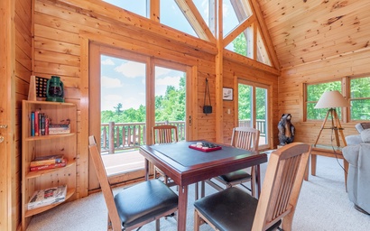 Tipsy Timber Lodge 3