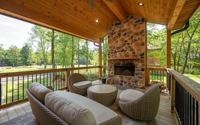 Hilltop Hideaway 3
