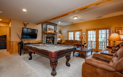 Montana East 3