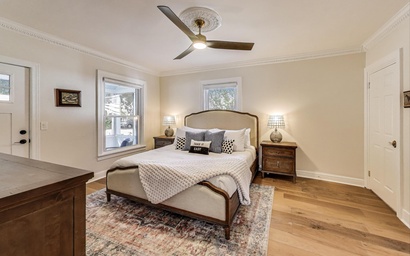 Four Gables Manor and Coach House 5