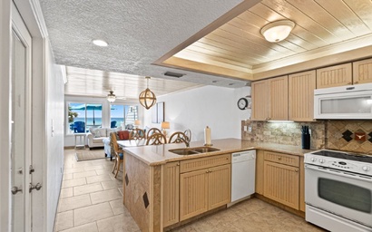 The Shores Townhome #111 10