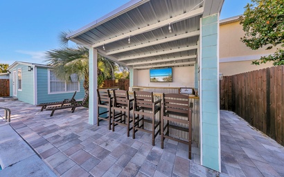 Featured Property Tiki Palms Paradise