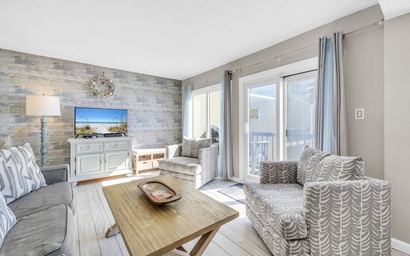 Pinnacle Port A-121- Shore Beats Work