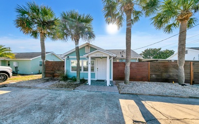 Tiki Palms Paradise 6