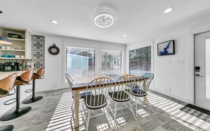 Tiki Palms Paradise 10