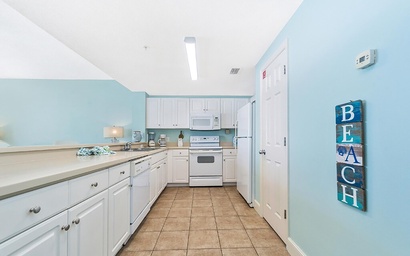 Majestic Beach Towers 1-1314 9