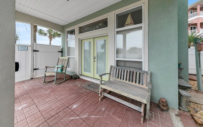 Blue Turtle Beach House 4