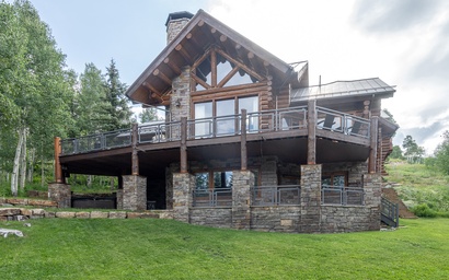 SLOPESIDE CHATEAU