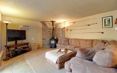 The Sisters Moose | Cozy Tollgate Cabin Near Trails + Pool 2