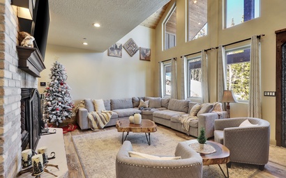Luxury Mountain Retreat 4