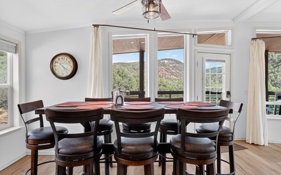 It's About Time - Luxury Off Grid Retreat 3