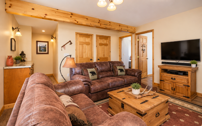 Cabin On The Rocks 2
