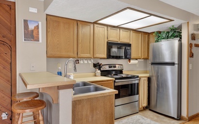 The Ski Nest | Cozy Brian Head Studio Near Slopes & Trails Escape 5