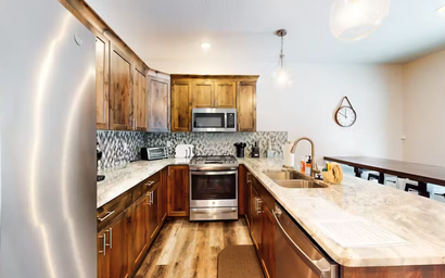 Crooked River 6 | Walk to Lifts 5