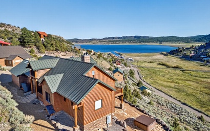 Crosby Cabin | Panguitch Lake Cabin | Hot Tub + Fire Pit