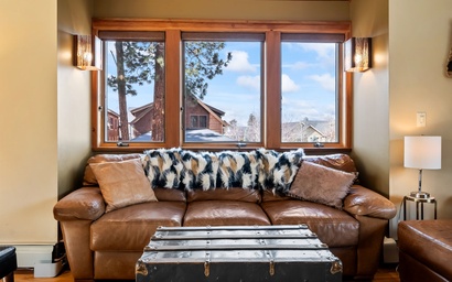 Alpine Modern | Downtown Retreat | Walk to Everything | Sleeps 7 5