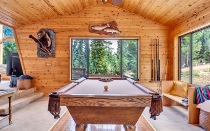 Moonlight Ridge | Duck Creek Village Cabin | Fireplace 4